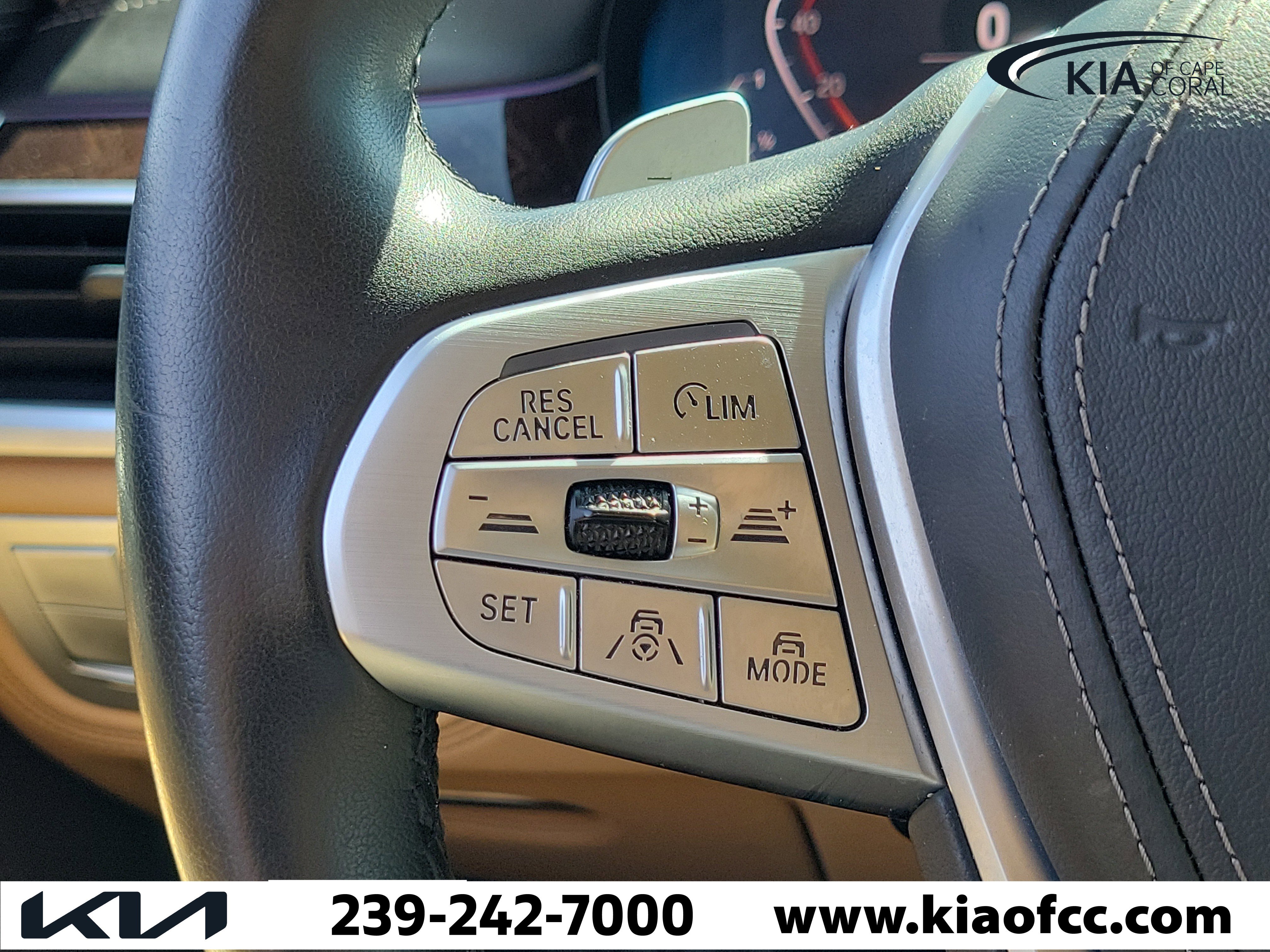 Used 2021 BMW 750i xDrive w/ Luxury Rear Seating Package image 24