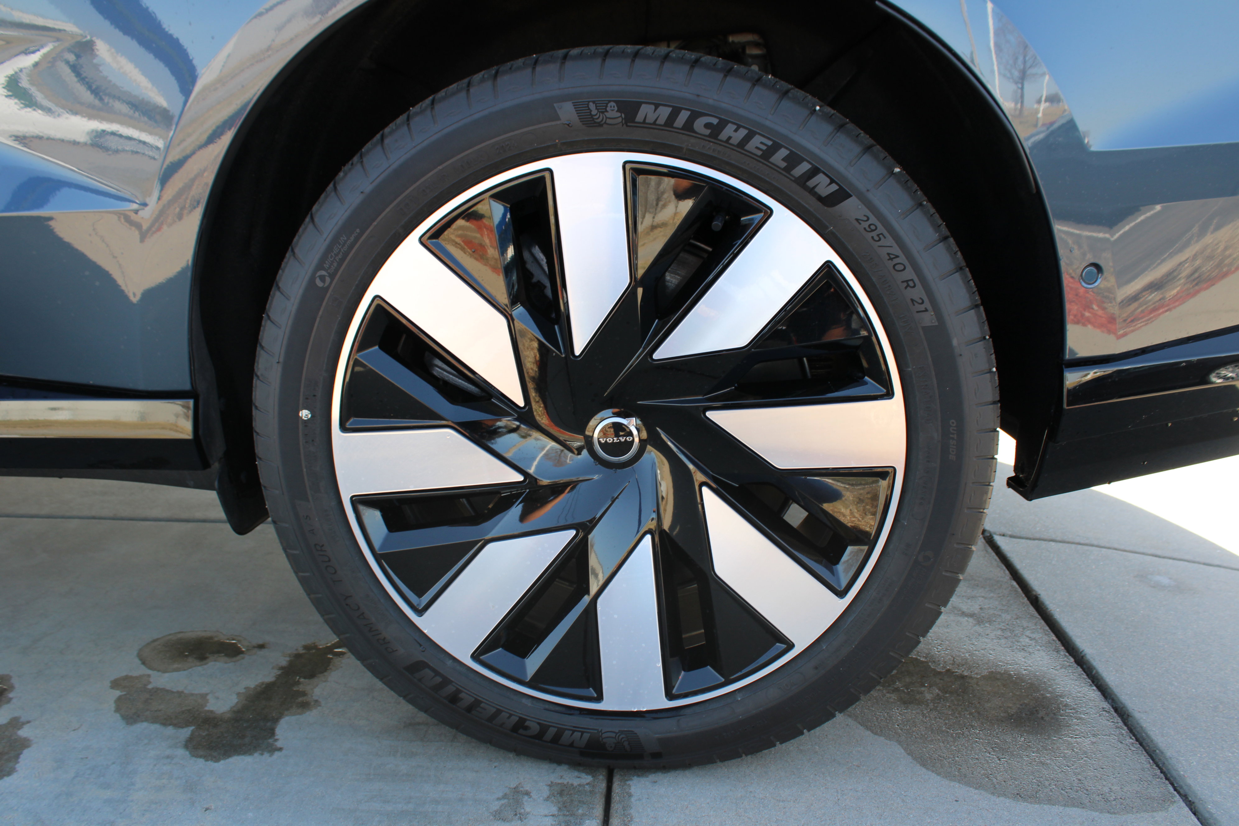 New 2025 Volvo EX90 Ultra image 37