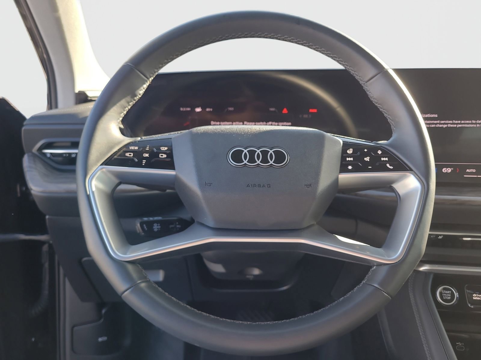 Used 2025 Audi Q5 Premium Plus w/ Premium Plus image 23