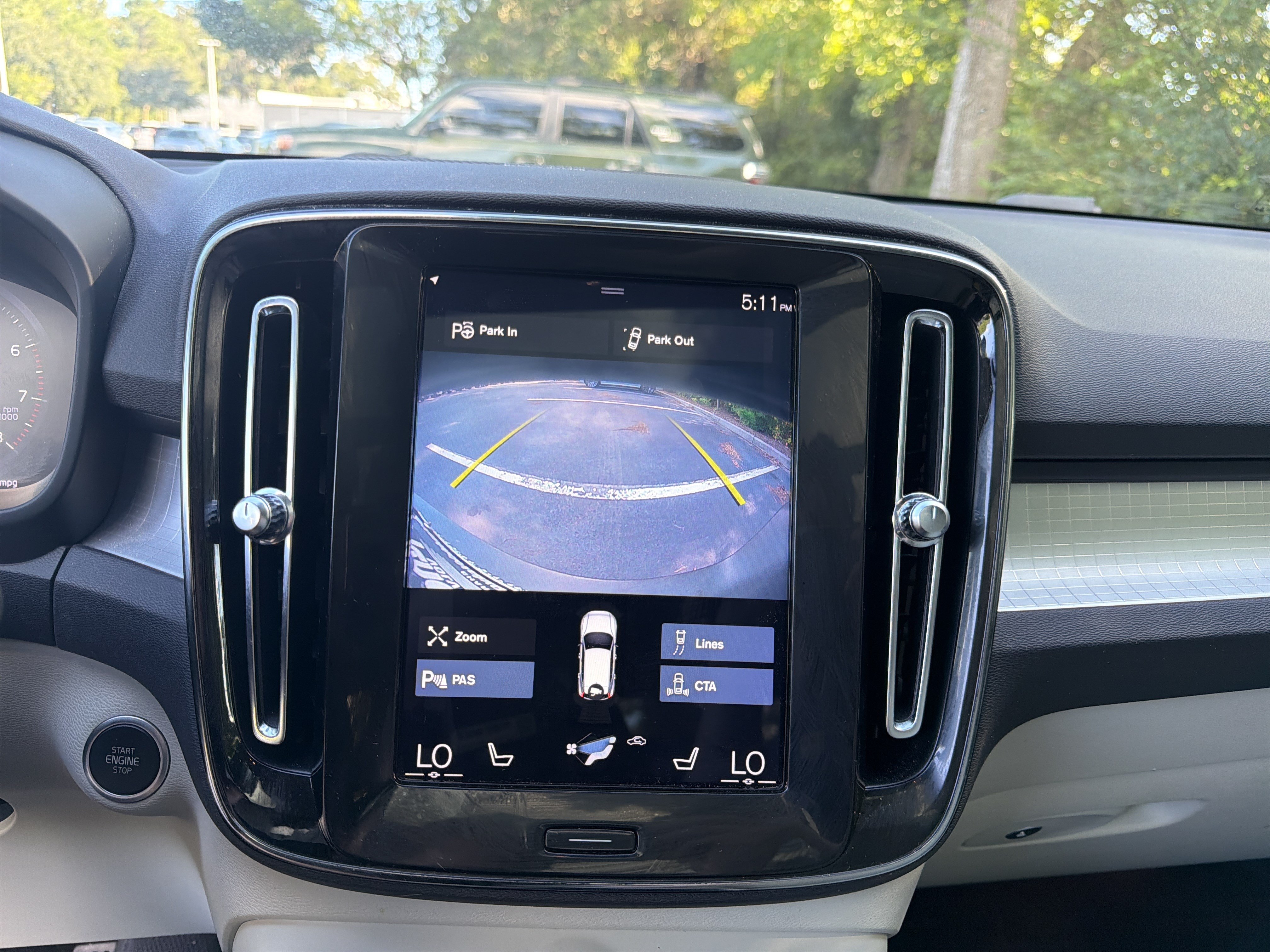 Used 2019 Volvo XC40 T5 Momentum AWD/4WD image 25