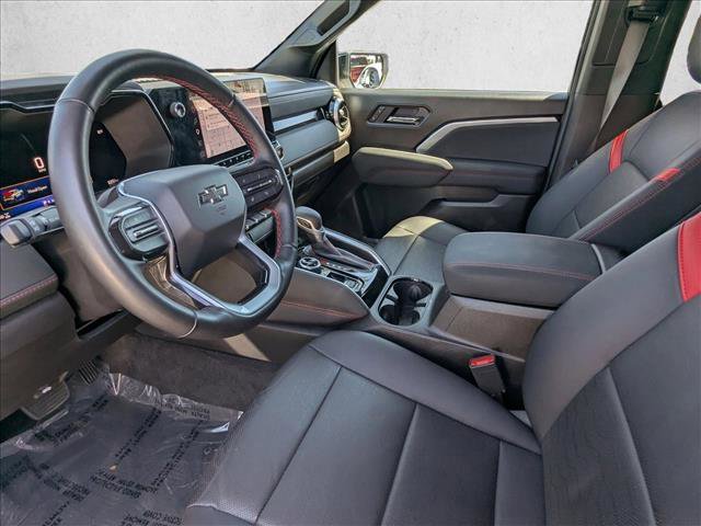 Used 2025 Chevrolet Colorado Z71 w/ Midnight Edition AWD/4WD image 16