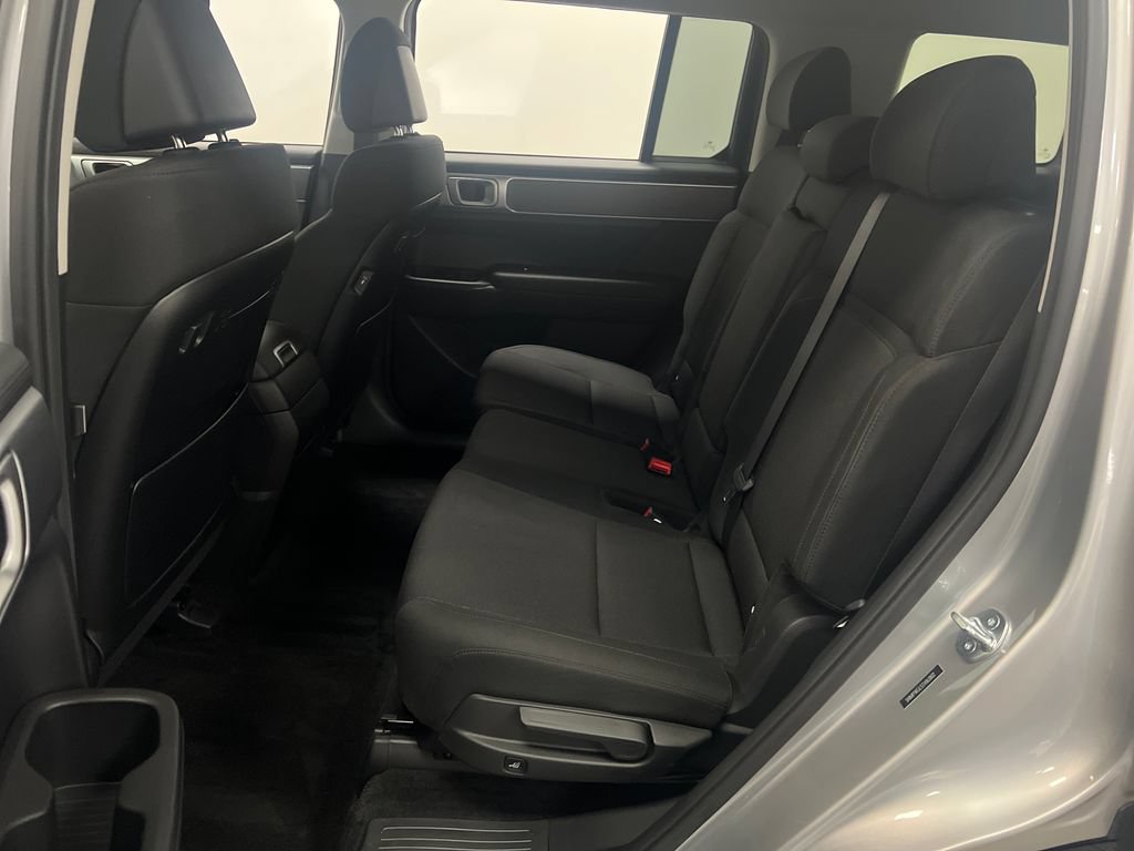 Used 2026 Hyundai Santa Fe SE FWD image 27