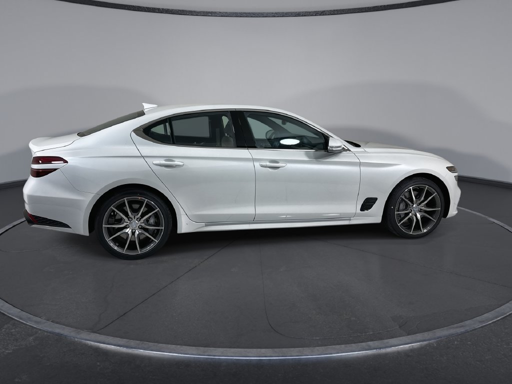 New 2026 Genesis G70 2.5T RWD image 9