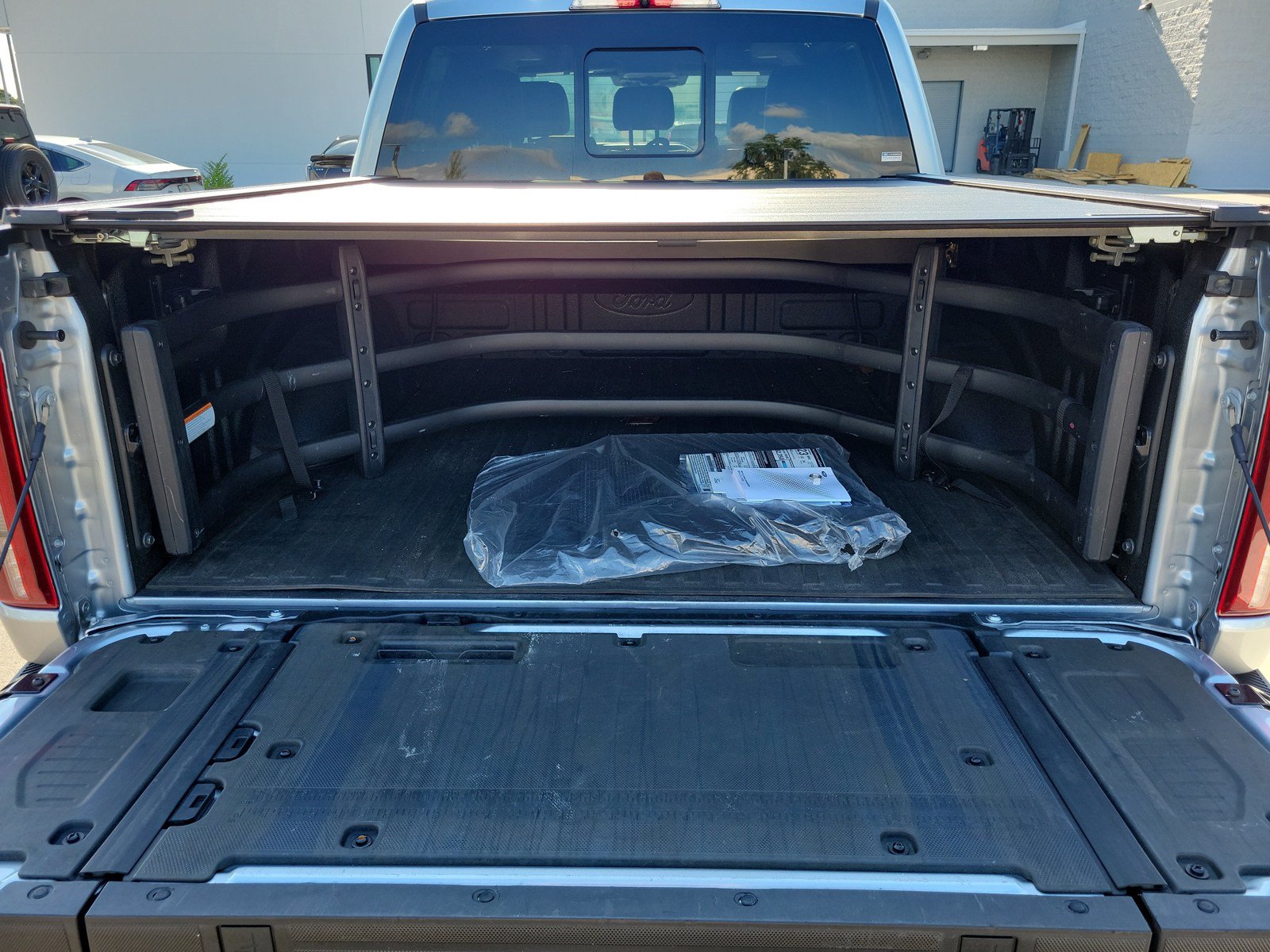 Used 2024 Ford F150 Platinum w/ Equipment Group 702A High AWD/4WD image 31