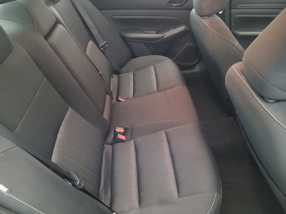 Used 2024 Nissan Altima 2.5 SV image 19