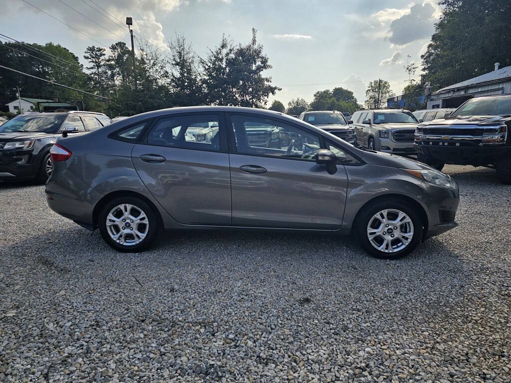 Used 2014 Ford Fiesta SE w/ Comfort Package FWD image 7