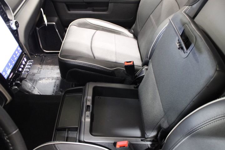 Used 2024 RAM 2500 Laramie image 31