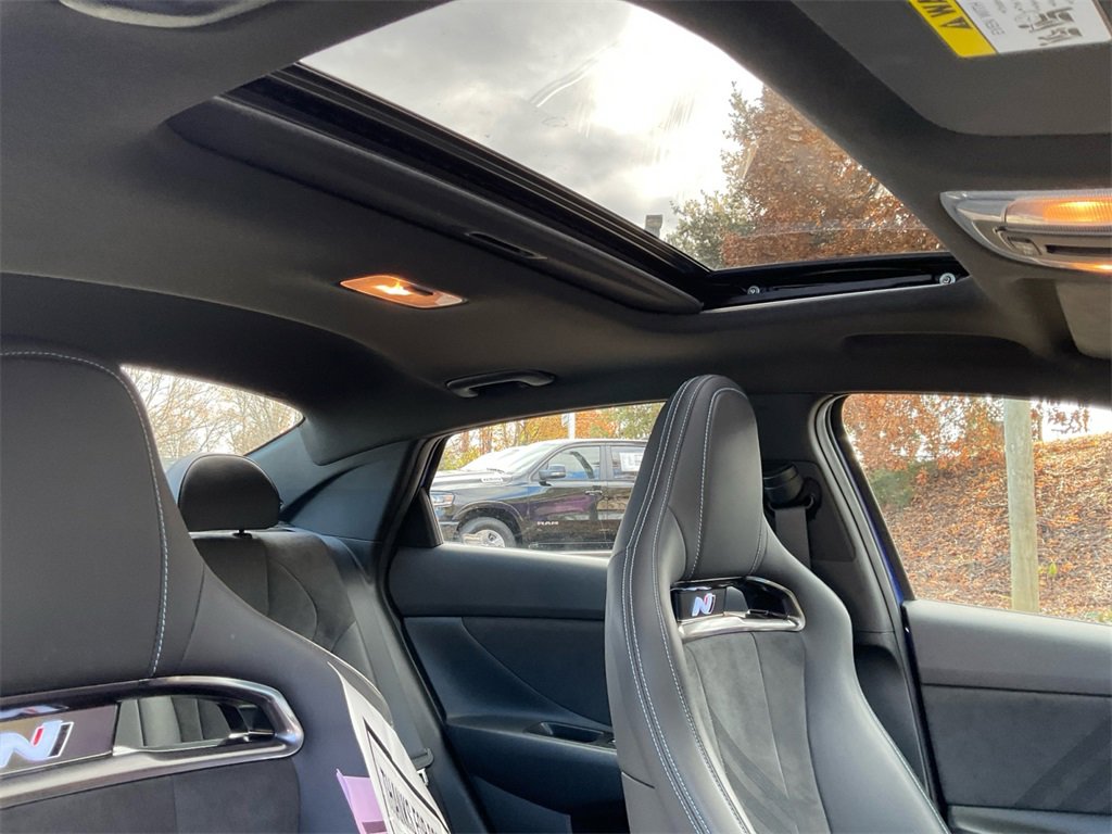 Used 2023 Hyundai Elantra N image 23