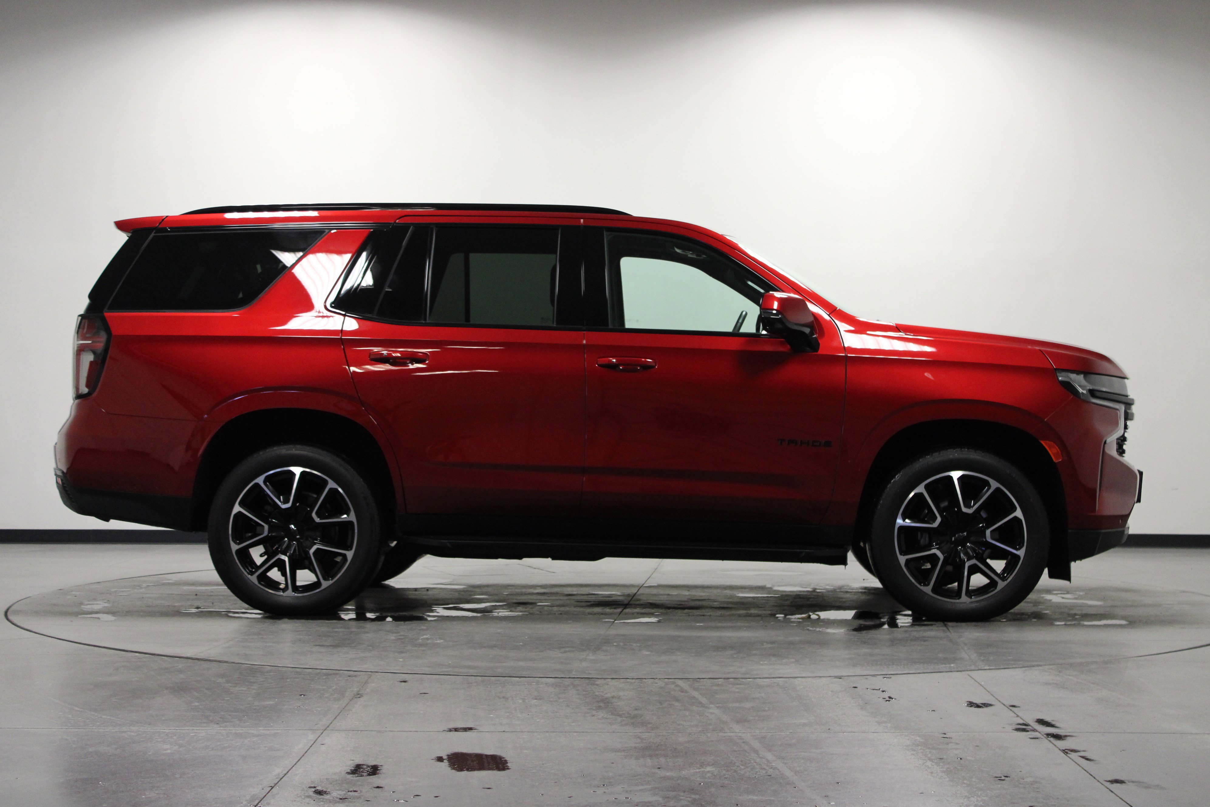 Used 2023 Chevrolet Tahoe RST w/ Luxury Package image 3