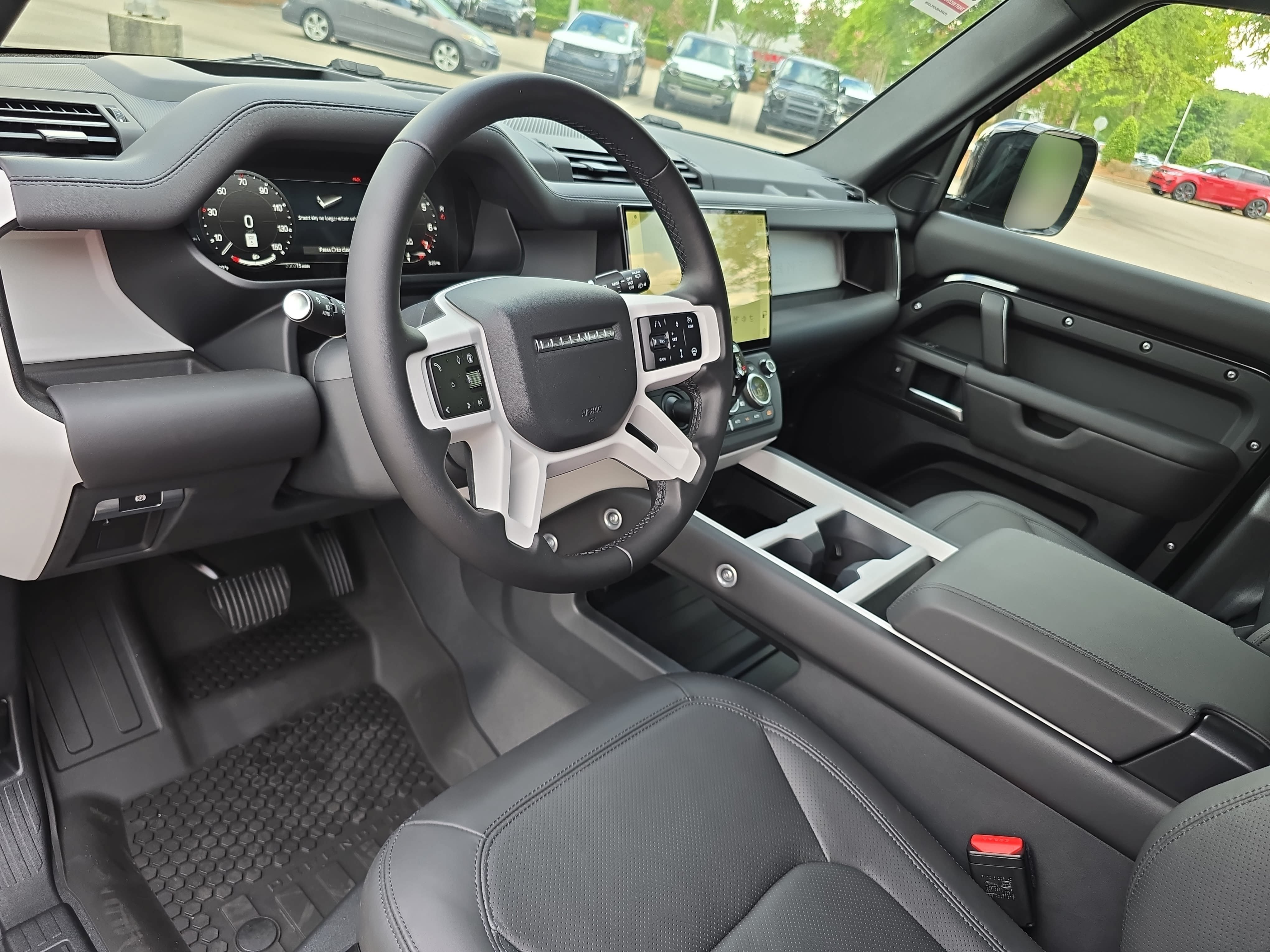 New 2026 Land Rover Defender 110 X-Dynamic SE AWD/4WD image 15