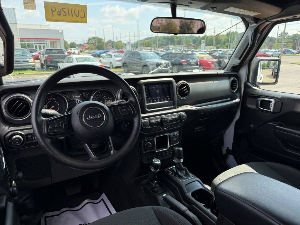 Used 2022 Jeep Gladiator Sport AWD/4WD image 18