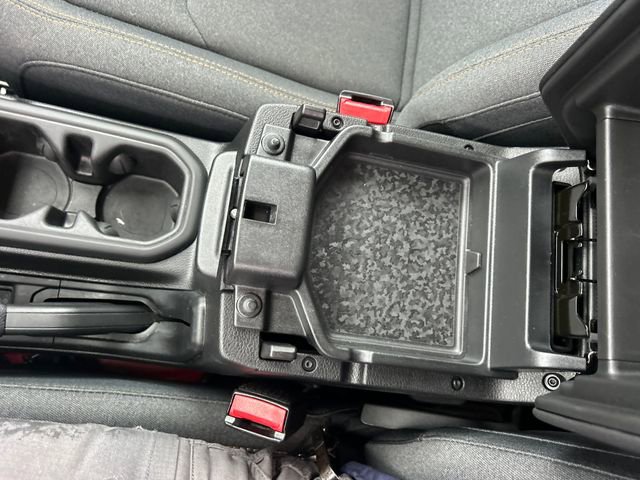 Used 2025 Jeep Wrangler Sahara 4xe image 20