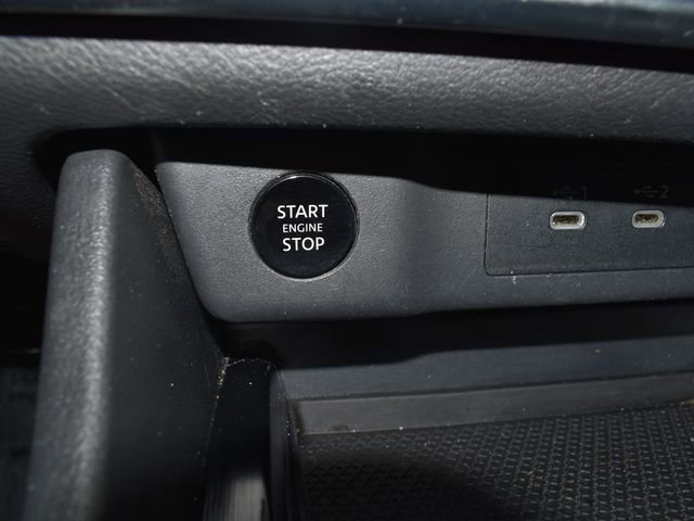 Used 2024 Nissan Rogue SV image 19