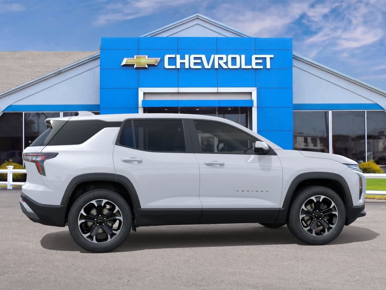 New 2026 Chevrolet Equinox LT w/ Convenience Package II AWD/4WD image 5
