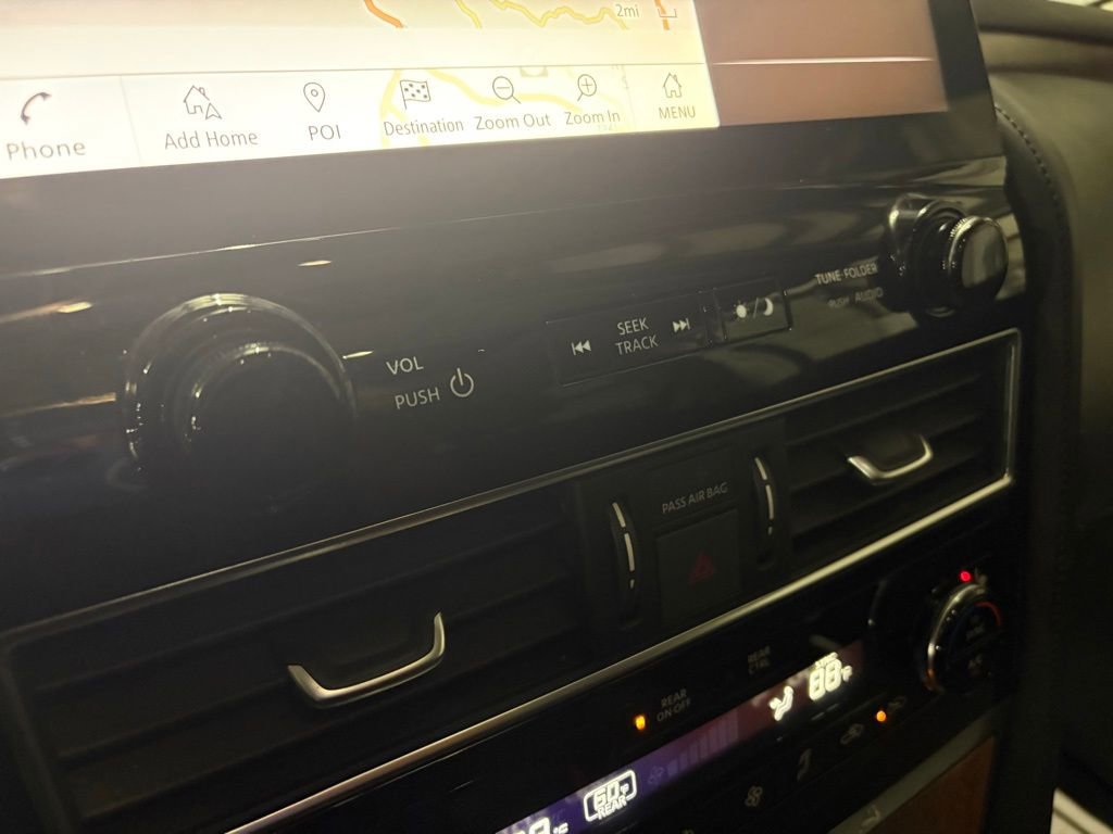 Used 2024 Nissan Armada SL w/ Captain's Chairs Package image 38