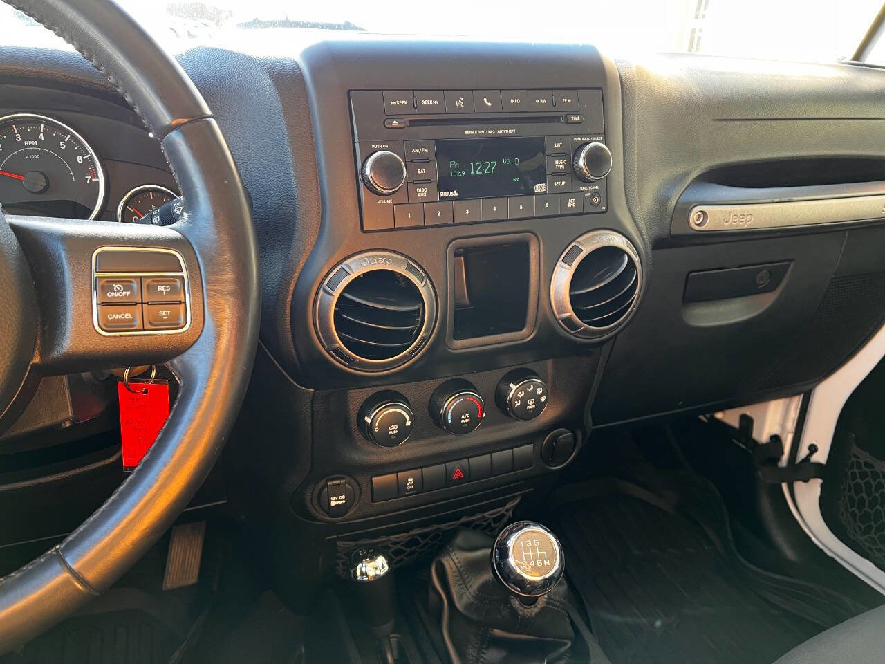 Used 2018 Jeep Wrangler Unlimited Sport w/ Connectivity Group image 12