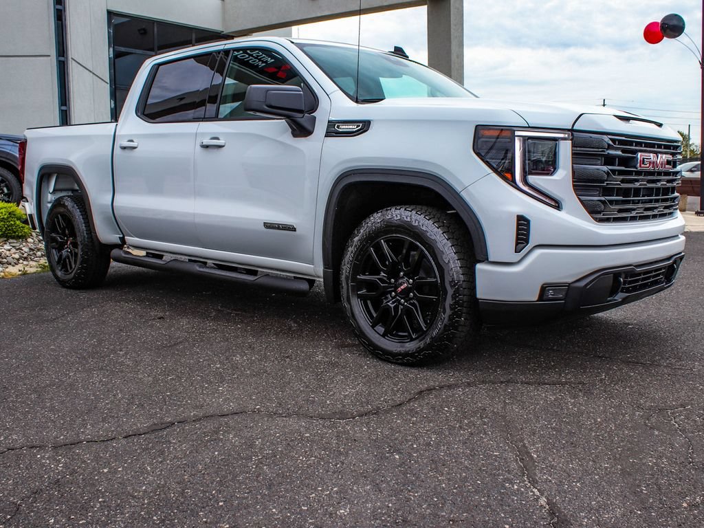 Used 2026 GMC Sierra 1500 Elevation w/ Elevation Select Package RWD image 3