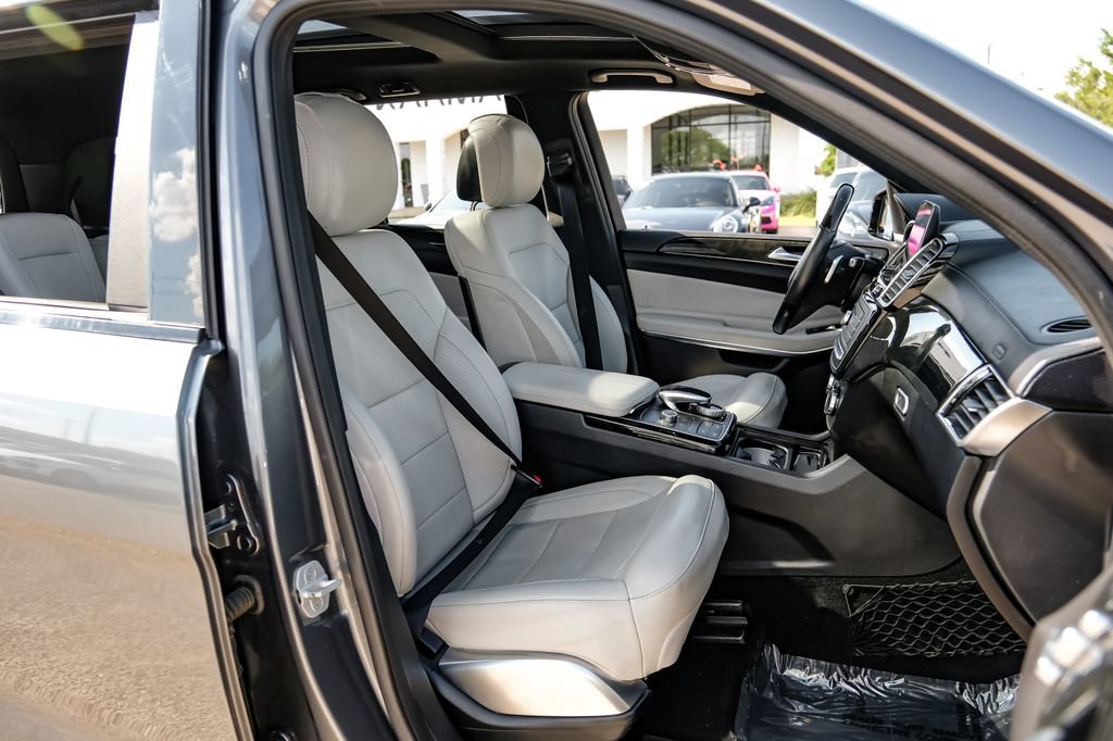 Used 2018 Mercedes-Benz GLS 550 4MATIC image 43