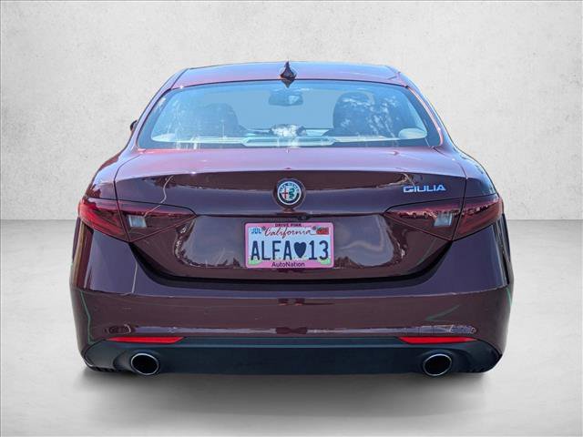 Used 2019 Alfa Romeo Giulia image 7