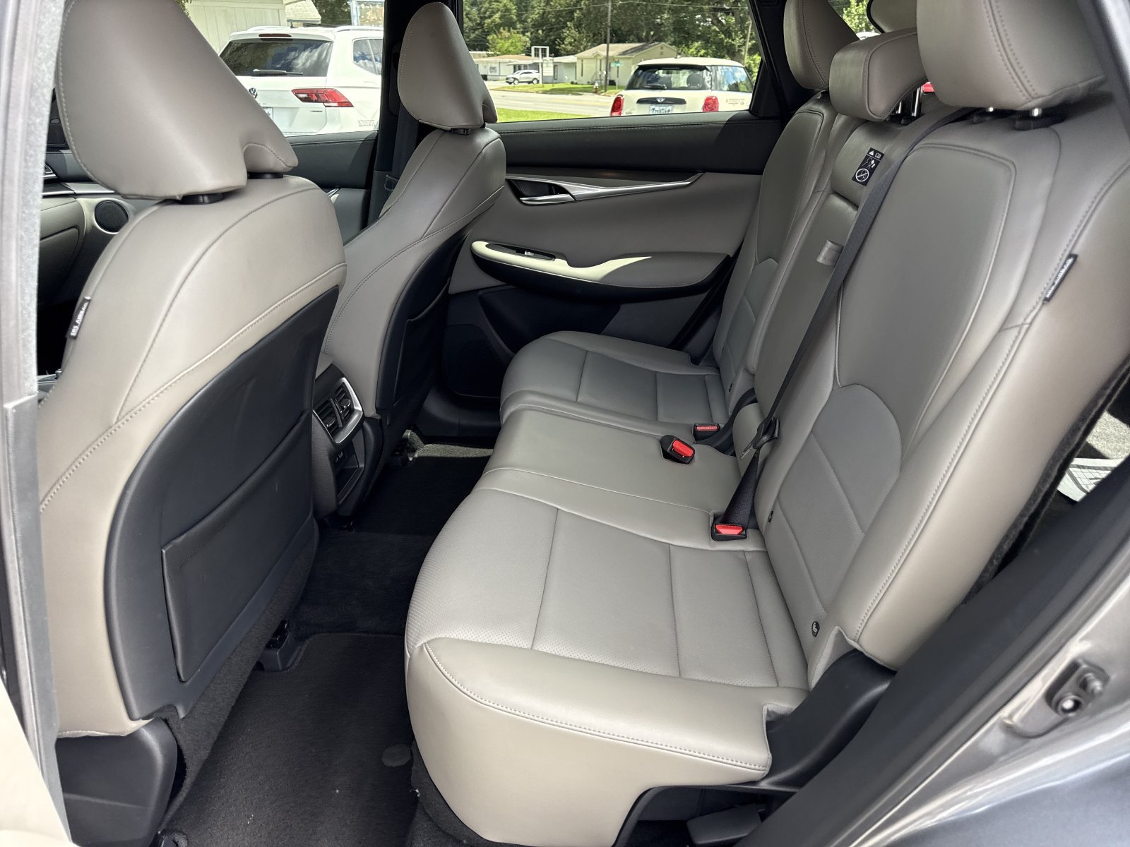 Used 2025 INFINITI QX50 Luxe AWD/4WD image 10