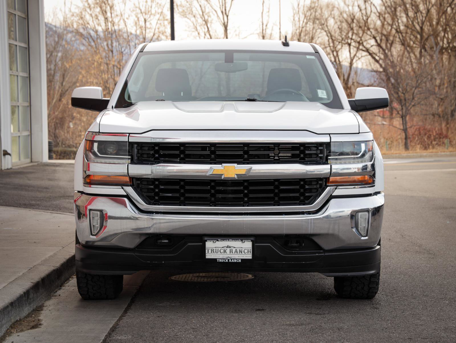 Used 2018 Chevrolet Silverado 1500 LT w/ All Star Edition image 9