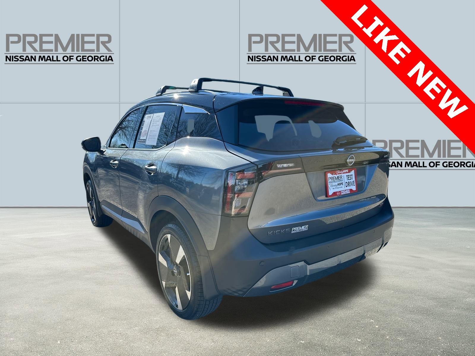 Certified 2025 Nissan Kicks SR image 7