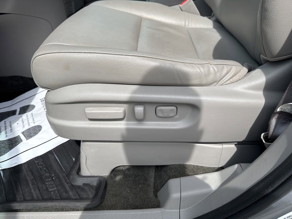 Used 2016 Honda Odyssey EX-L image 36