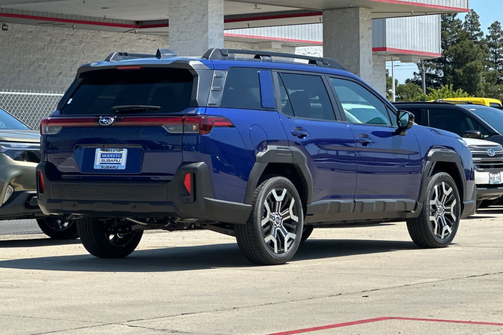 New 2026 Subaru Outback Touring XT AWD/4WD image 3