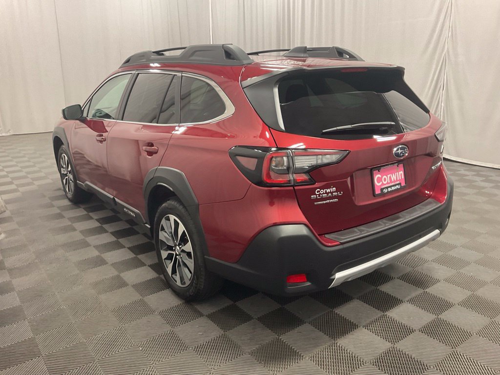 Used 2025 Subaru Outback Limited AWD/4WD image 5