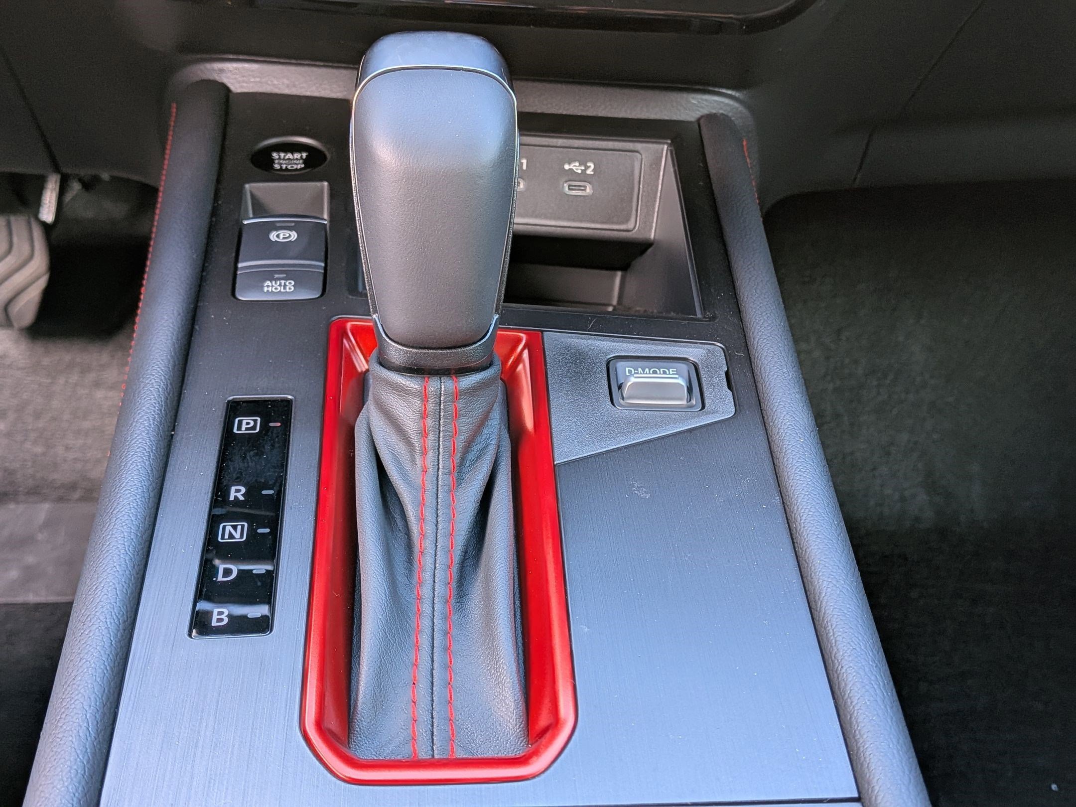 New 2026 Nissan Kicks SR FWD image 24
