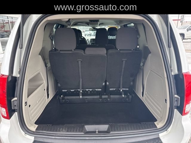 Used 2020 Dodge Grand Caravan SE FWD image 8
