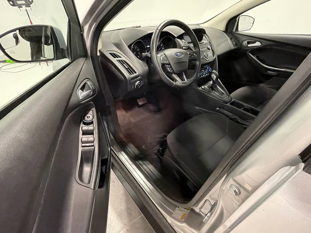 Used 2017 Ford Focus SE image 17