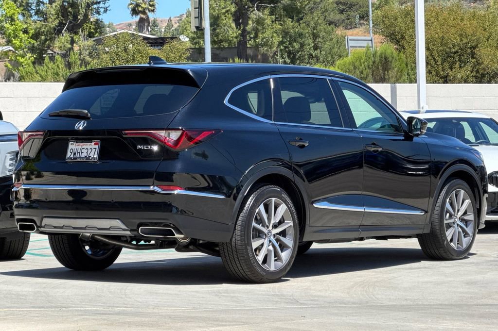 Certified 2025 Acura MDX w/ Technology Package image 8