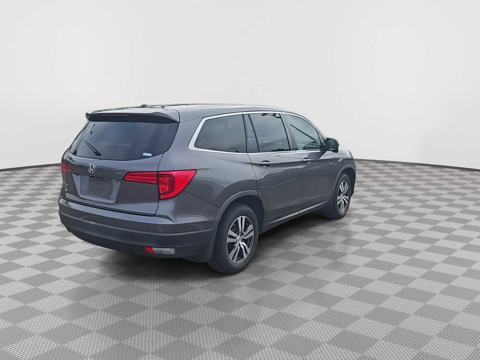 Used 2017 Honda Pilot EX-L image 8