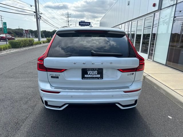 Used 2023 Volvo XC60 B5 Ultimate w/ Climate Package AWD/4WD image 4