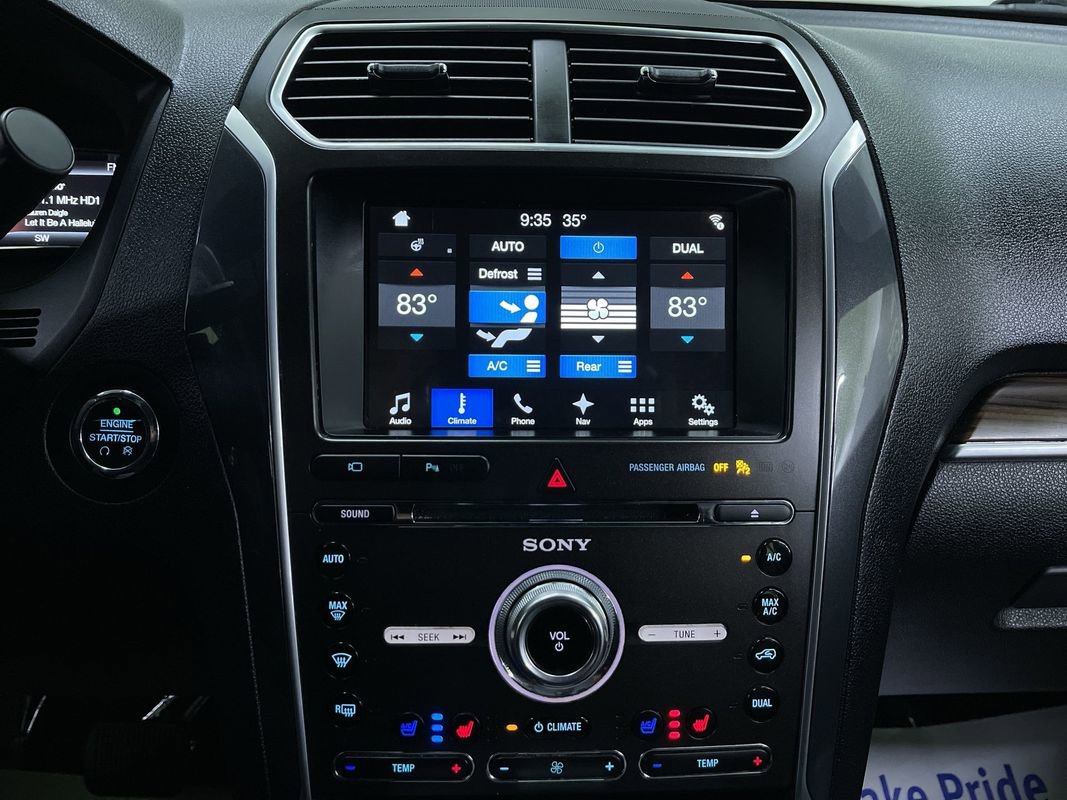 Used 2017 Ford Explorer Limited image 24