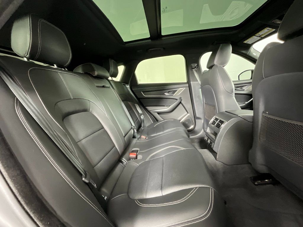Certified 2025 Jaguar F-PACE R-Dynamic S image 23