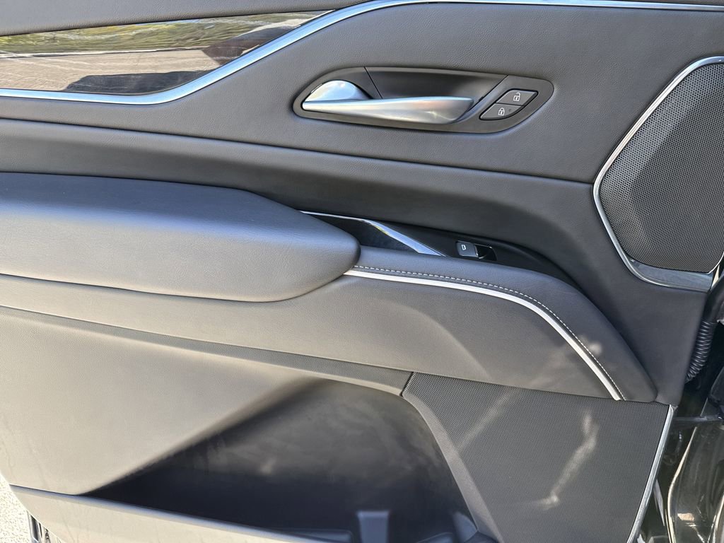 Used 2022 Cadillac Escalade ESV Sport w/ Touring Package image 21