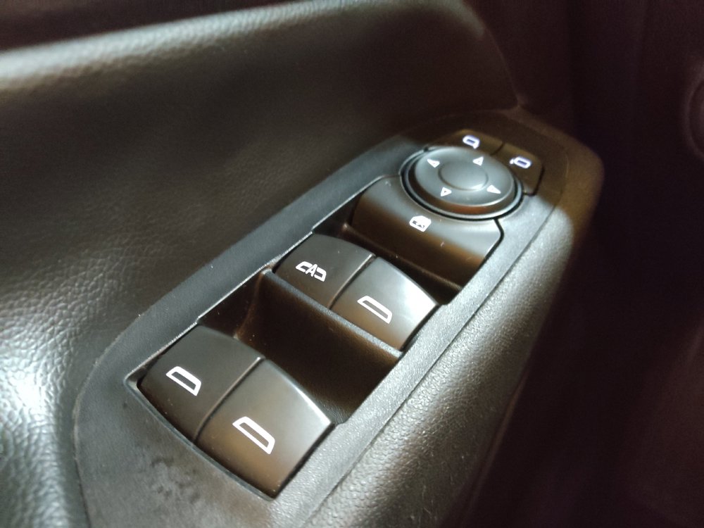 Used 2019 Chevrolet Equinox LT FWD image 27