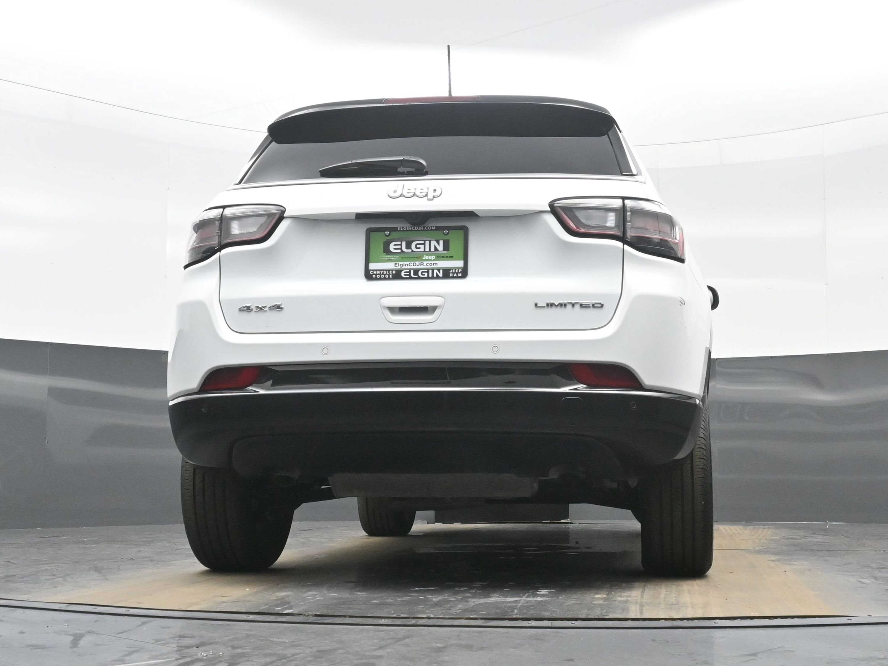 Used 2025 Jeep Compass Limited w/ Elite Group image 28