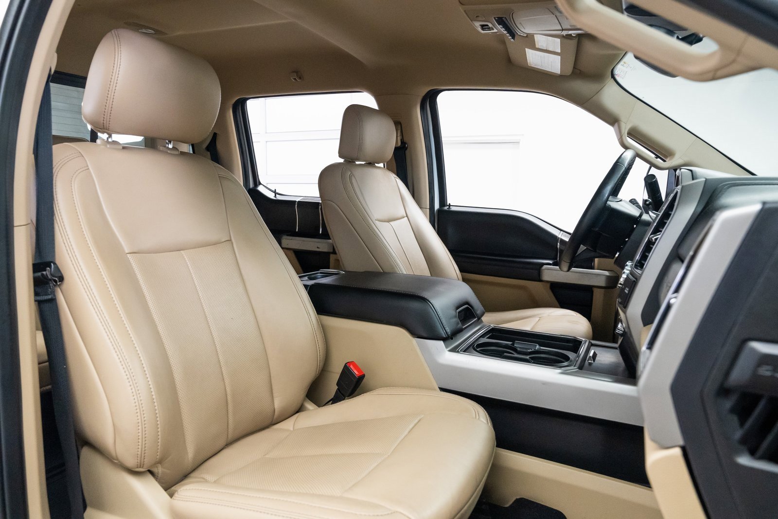 Used 2020 Ford F250 Lariat image 23