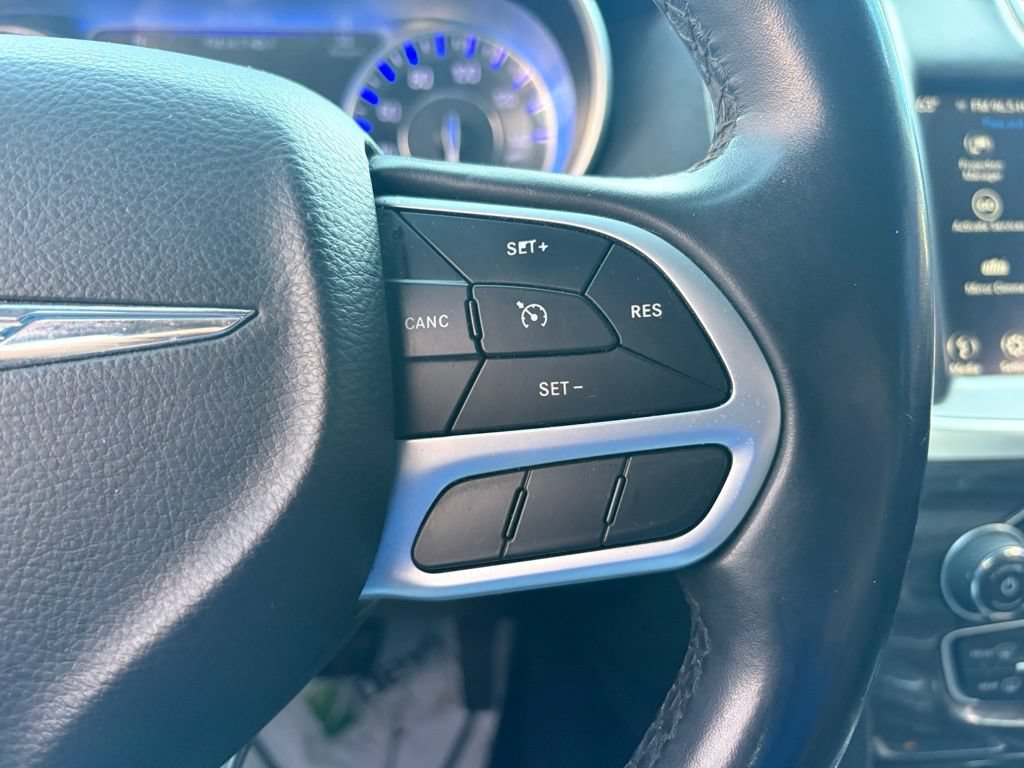 Used 2019 Chrysler 300 Touring w/ Chrome Appearance Package RWD image 19