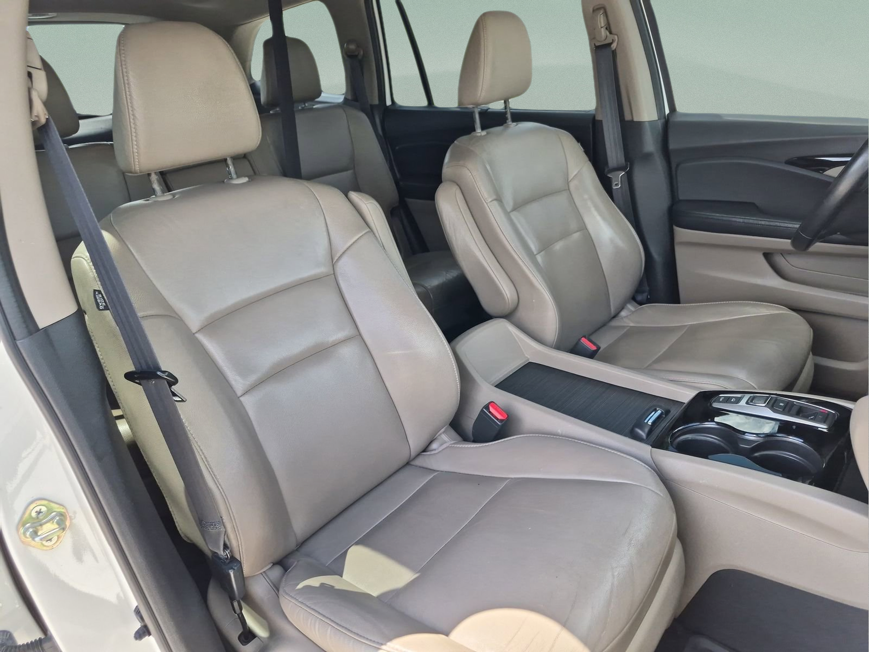 Used 2016 Honda Pilot Touring image 19