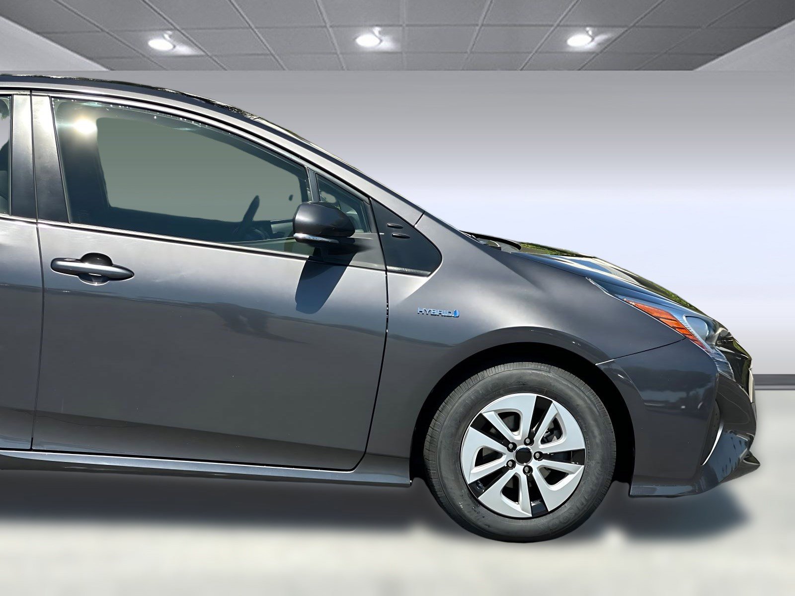Used 2016 Toyota Prius Two FWD image 34