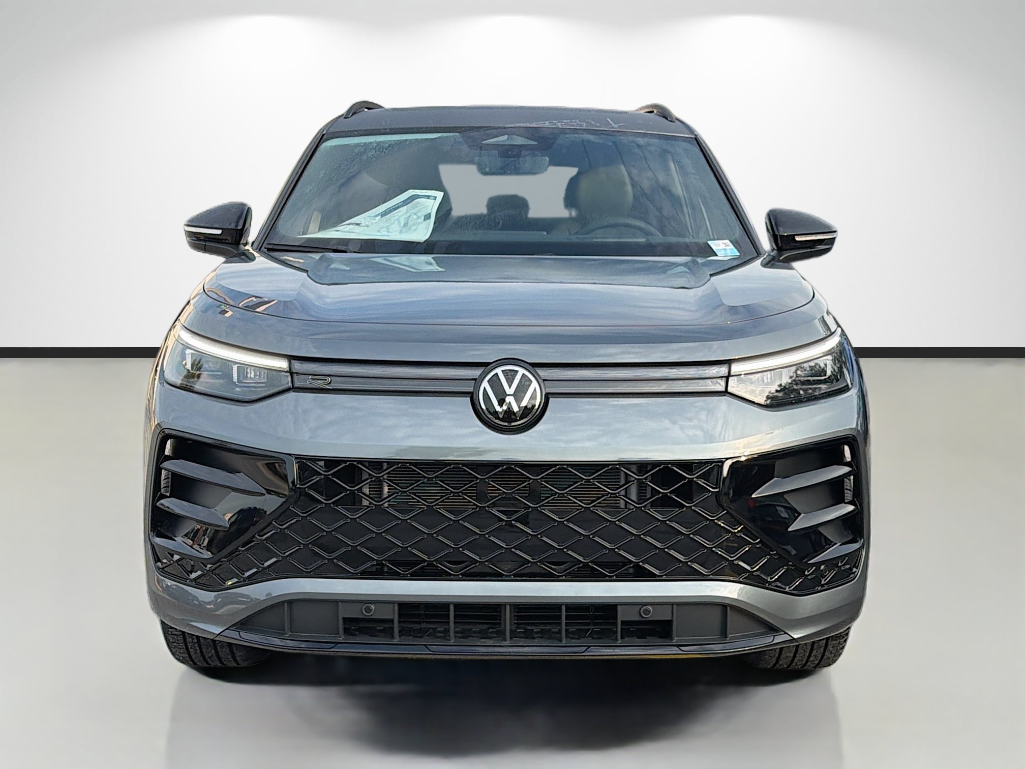 New 2026 Volkswagen Tiguan SE R-Line AWD/4WD image 8