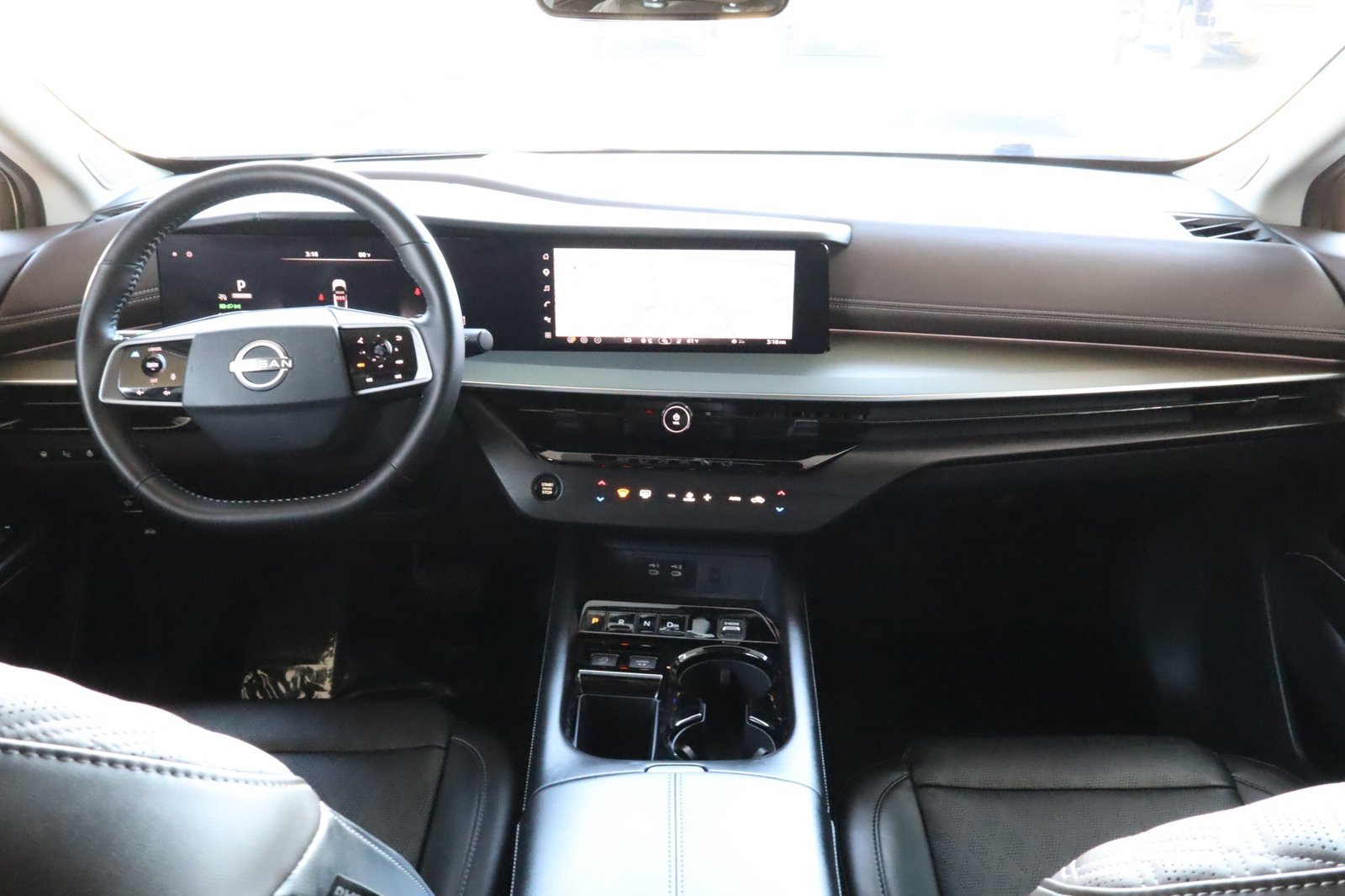 Used 2025 Nissan Murano Platinum w/ Cargo Package AWD/4WD image 27