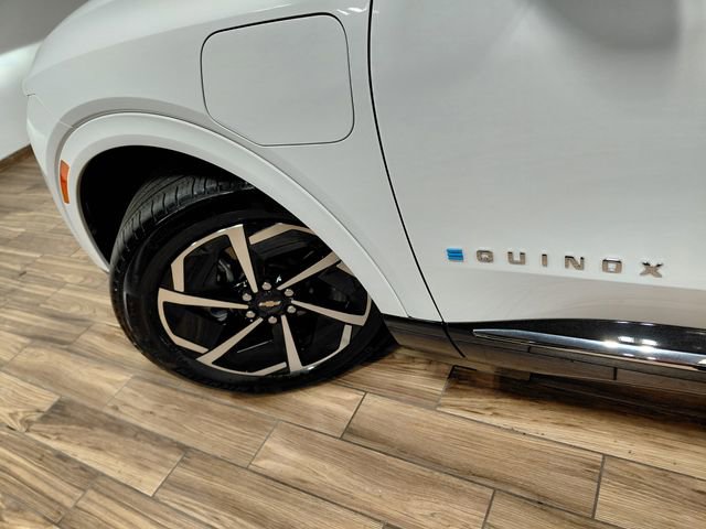 Used 2025 Chevrolet Equinox EV LT w/ Convenience Package image 26