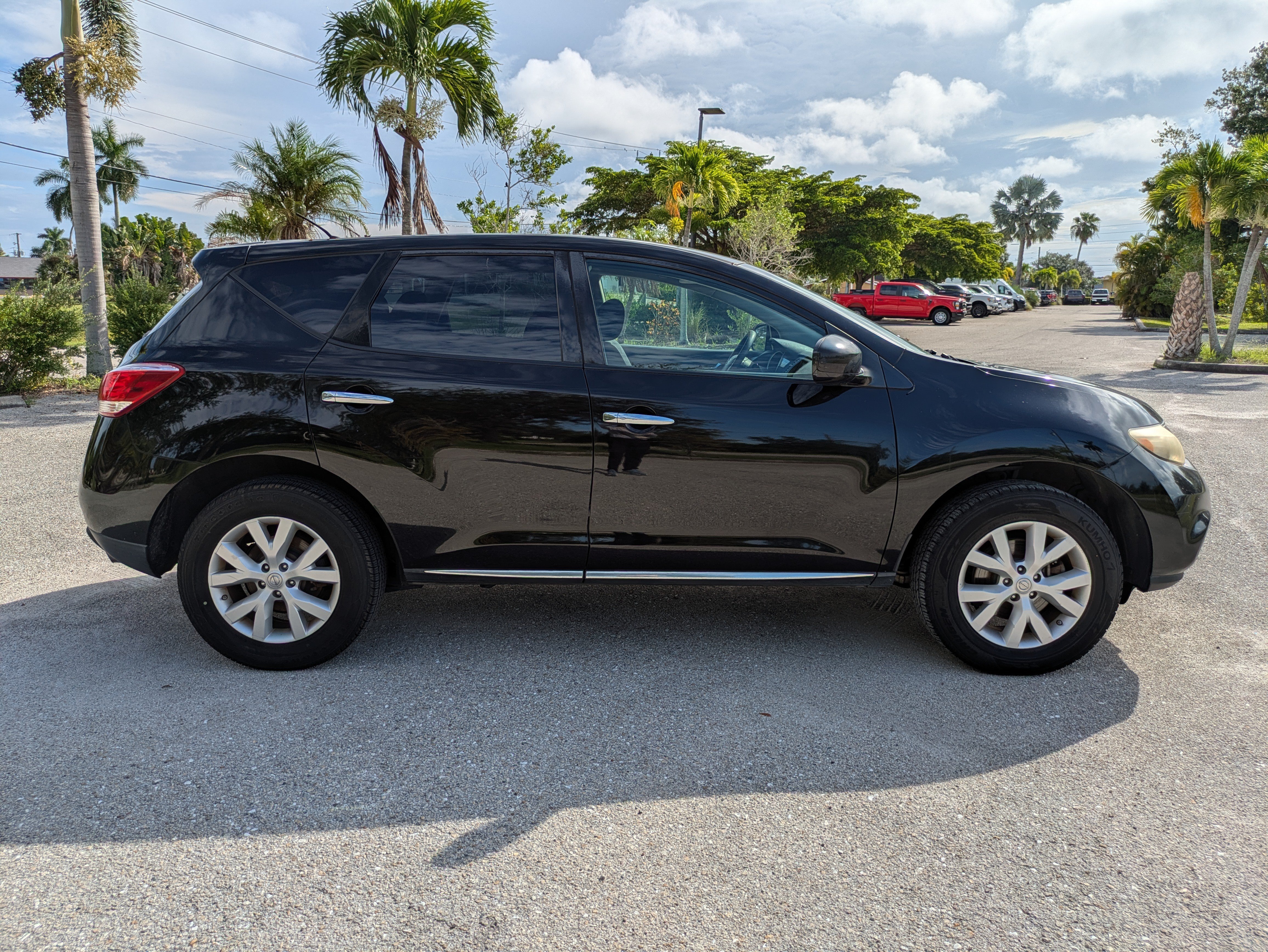 Used 2011 Nissan Murano S AWD/4WD image 6