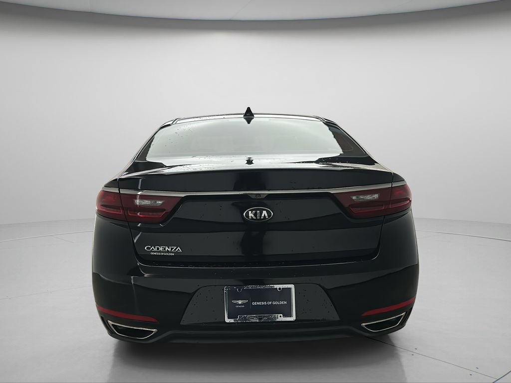 Used 2017 Kia Cadenza Premium FWD image 5