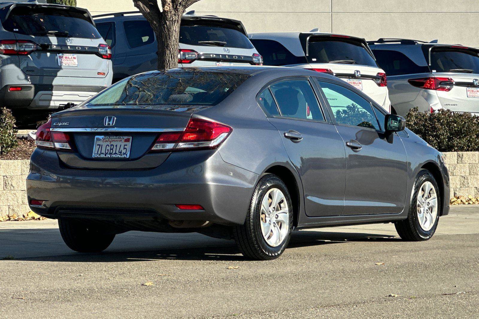 Used 2015 Honda Civic LX image 4
